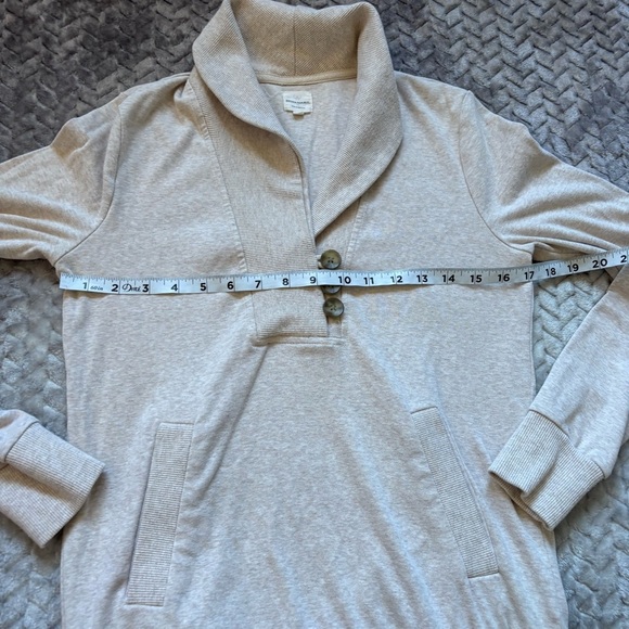 ⭐️⭐️⭐️Banana Republic Cream Ribbed Sweater - Picture 5 of 7